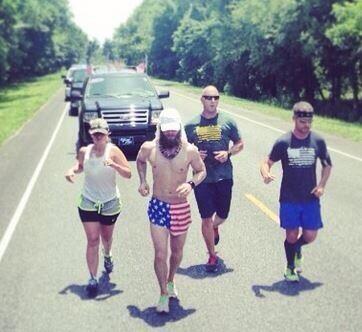 MindyMoo's tweet photo. “@Wheeler331: Veteran running 200 miles in Louisiana heat for #Vets #DHP200 http://t.co/5YEvHVOb9t” Currently in Violet, LA! Inspirational!