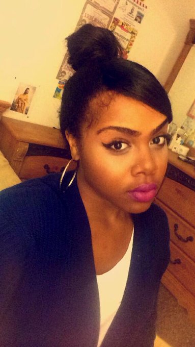 Watch I s a b e ll e's leaked NSFW photo on TwXstars