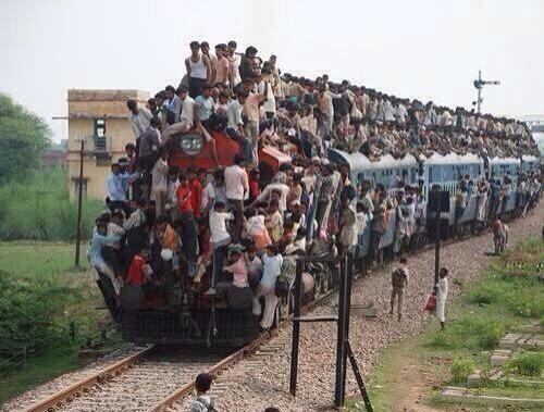 MENSLOGlC's tweet photo. Everyone jumping on the soccer bandwagon like http://t.co/YFVrRLww1b