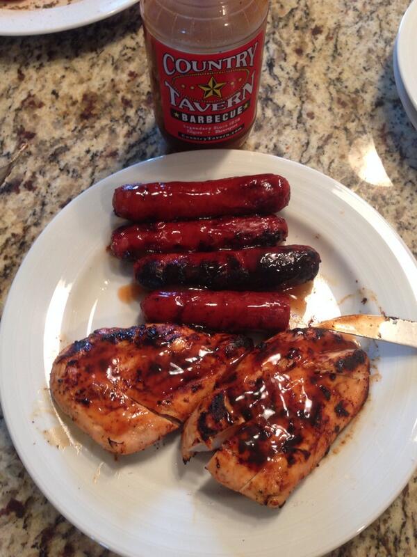 Jmann214's tweet photo. Grilling out w/ the best BBQ sauce @CTBarbecue903 http://t.co/IahsnzGIkB