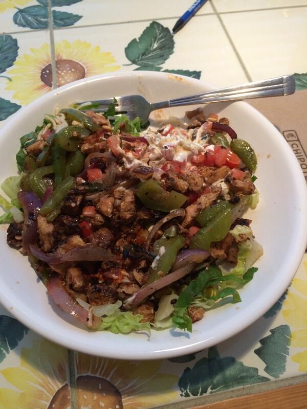 KetoMotivation's tweet photo. No beans. No rice. @ChipotleTweets #keto http://t.co/YOvYwwdcK3
