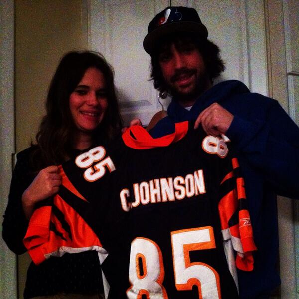 Elise1360's tweet photo. Welcome to Montreal @ochocinco!!!! Remember that shirt!? #wevebeenfans #montreal http://t.co/OOeiuI9yzn