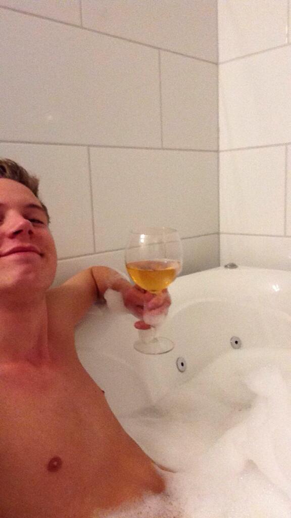 Steffen_Solli's tweet photo. Steker som en sultan http://t.co/CcratYVNGj