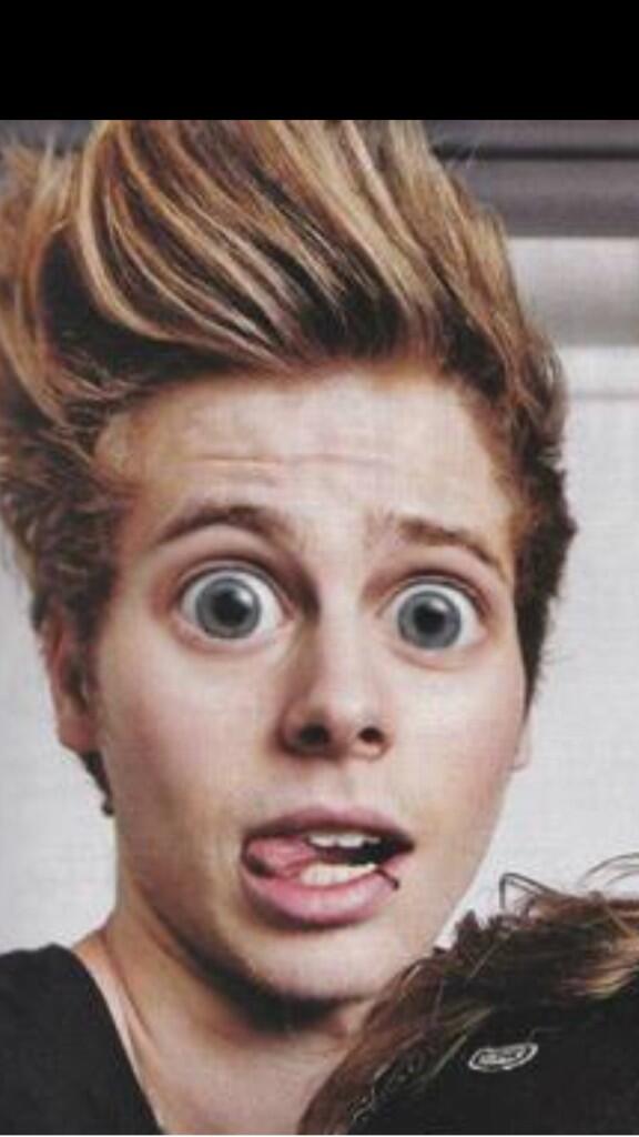 Luke5SOS's tweet image. 