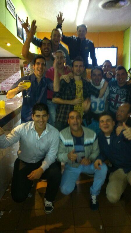 medina_drums's tweet photo. Buen fin de temporada del @cdmores el año que viene mas!! @aitorkoydeviver @AlexRedrado @antonio_17_8 @dieguicosaez9 http://t.co/hd7D8DjRTA