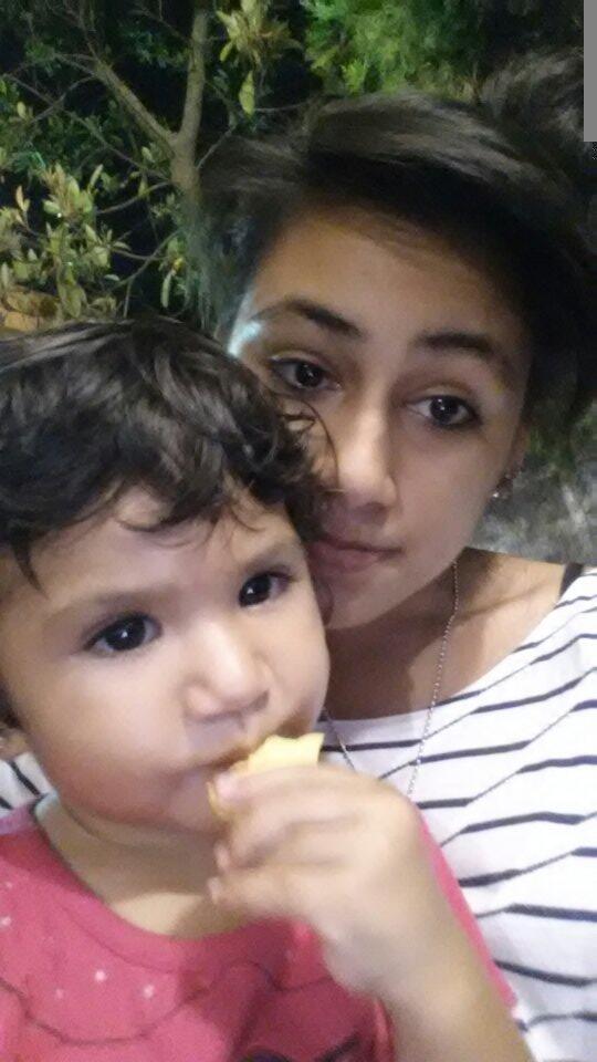 arthuroruiz's tweet photo. Hermosas @alinavalencia1 ♡♡♡☆☆☆♧♧♧ http://t.co/7AEjPnbptp