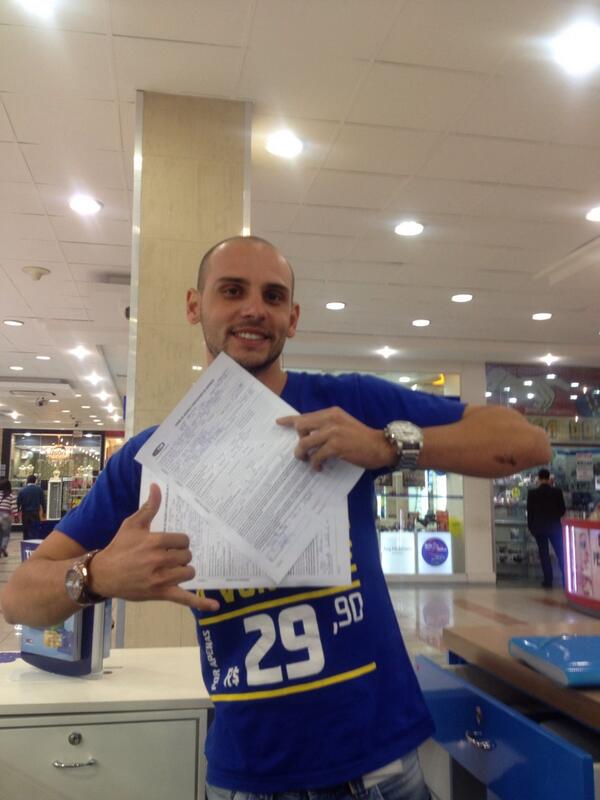 fran_kennedy88's tweet photo. @10Afrodrigues @FabioTavaresTim @rafael_0509 @Power_Dealer dia 🏃mais hj ainda é sábado! Um cupom #GIGANTECHEGOU http://t.co/7ByQIphgaw
