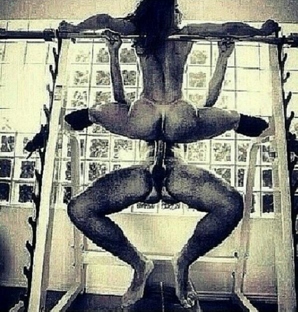 AngelinaAndre's tweet photo. My kind of workout http://t.co/oSK87laUsK
