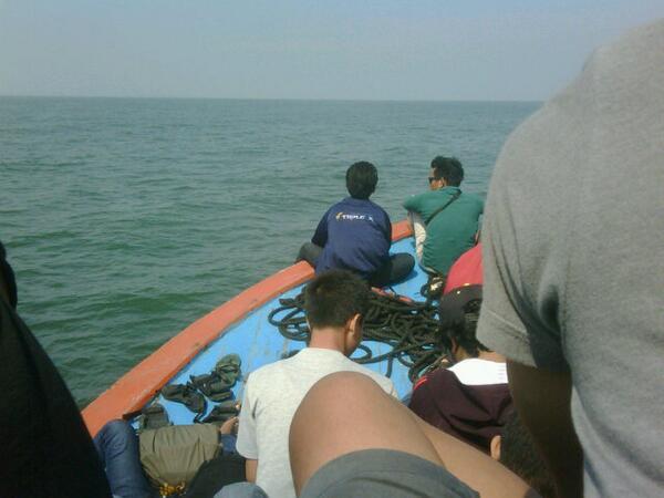 ilhamiiamm's tweet photo. Serasa lagi terbang hahaahaa http://t.co/AjhiPPtQaU