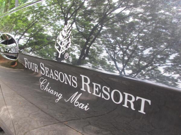 FSThailand's tweet image. Let us take the stress out of ur arrival in #ChiangMai. Sit back in our Mercedes-Benz with wireless Internet access!