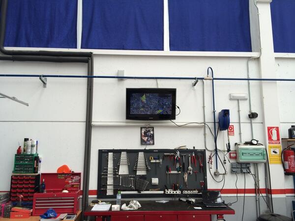 alber8010's tweet photo. Carreron de Lorenzo y Márquez visto todo desde motos Cortés31 @miguelhortal@alexitocortes31 @noelipit @letisanchez90 http://t.co/G4EC9cEgPw