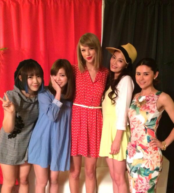 Frankie フランキー Twitterissa Taylor Swift インタビューして来ました Mama Swift ちょーいい人だった Redtour Redtourjapan Terracehouse テラスハウス Http T Co Psu01kwuny Frankie フランキー Twitterissa Taylor Swift インタビューして来ました Mama Swift ちょーいい人だった Redtour Redtourjapan Terracehouse テラスハウス Http T Co Psu01kwuny