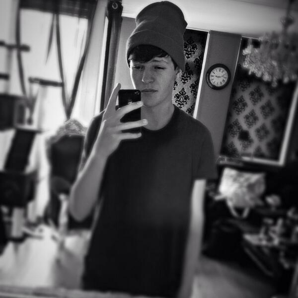 CijferPrins's tweet photo. Geef cijfer ( @Gefocust ) #Dames ✌️ http://t.co/YxXRpRHjdx