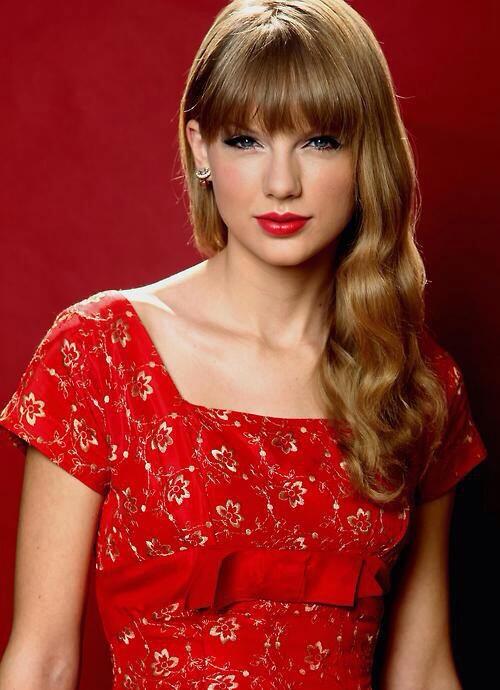 Тейлор свифт вк. Тейлор Свифт. Taylor Swift Тейлор Свифт. Тейлор Свифт фото. Taylor Swift poster.