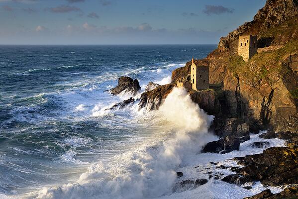 Ltd_To_Two's tweet photo. The remains of the Tin mines that ran 400m out under the sea

Botallack, Cornwall, #ENGLAND, #UK by Tony Armstrong http://t.co/4btGlj7te1