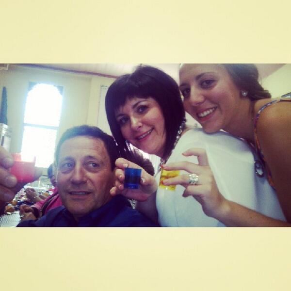 noemiportes's tweet photo. de comunio @anarportes http://t.co/YW8jx6im9W