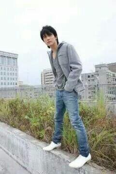 Roy Chiu tweet media