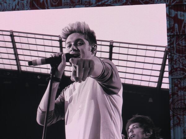 Polish1DUpdates's tweet photo. Koncert w Manchesterze 31.05.14 #64 http://t.co/6MWqiutpKx