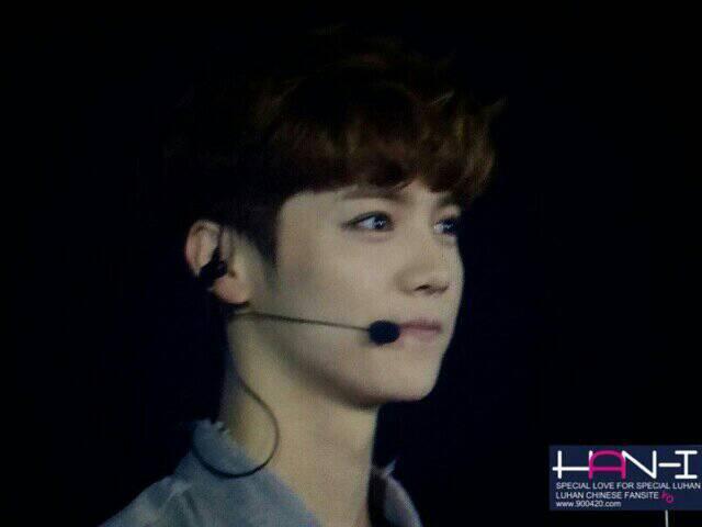 [Preview] 140601 EXO Concert "The Lost Planet" in HK - Day 1 [87P] BpCyQFHIEAEaCS8