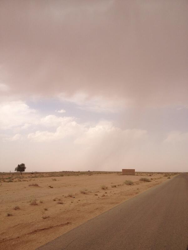 15Al7arbi's tweet photo. البرق هنا http://t.co/8e1pwicnm7