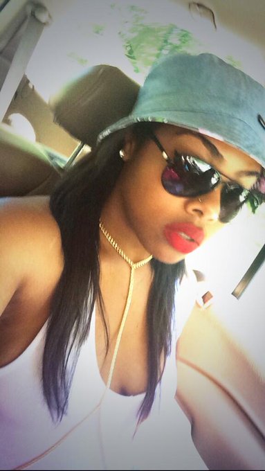 Watch I s a b e ll e's leaked NSFW photo on TwXstars