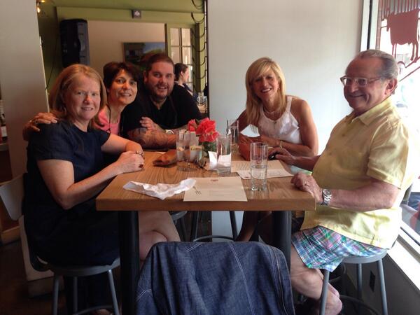 digitmurphy's tweet image. Good times at Farmstead thanks @matthewjennings for the great times good luck with the new digs @TownsmanBoston