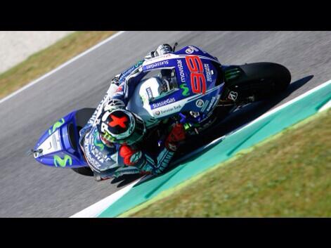 Theogallard's tweet photo. Espectacular carrera de @lorenzo99 ya queda menos para la victoria http://t.co/jhKE2Wk01A"