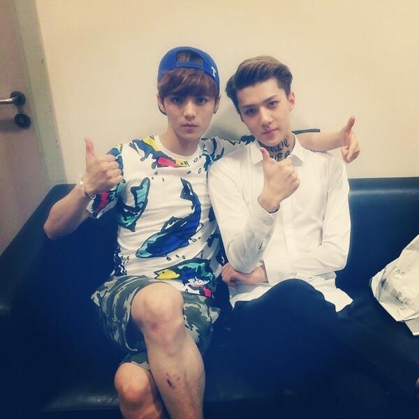 OhSehunOrg's tweet photo. #OHSTAGRAM Update: Three thumbs up! -- http://t.co/5LsusjmOWV http://t.co/9928T0eZvz http://t.co/7OYHR3bvdd