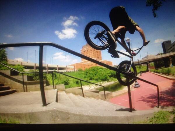 Mikeybabbel's tweet photo. Lettin that shit hang http://t.co/uaDpXmvduS