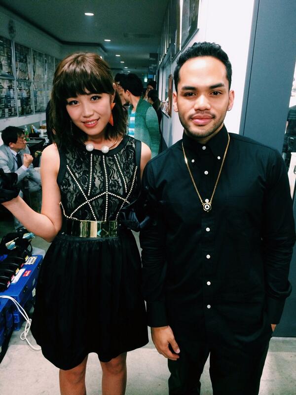 鷲尾伶菜 x matt cab mflo futureiswow backstage