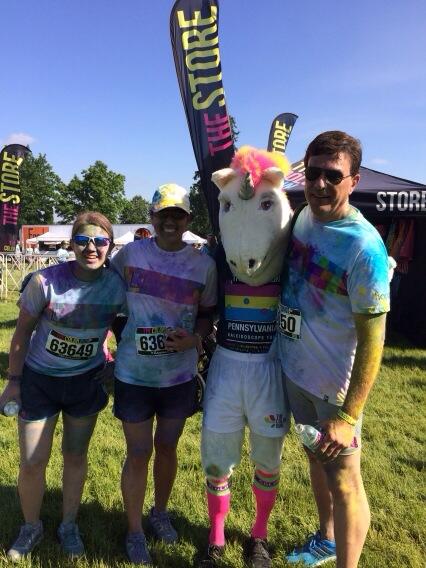 TorpLisa's tweet photo. #the happiest 5K on the planet !!! http://t.co/j6XKkIM2aq