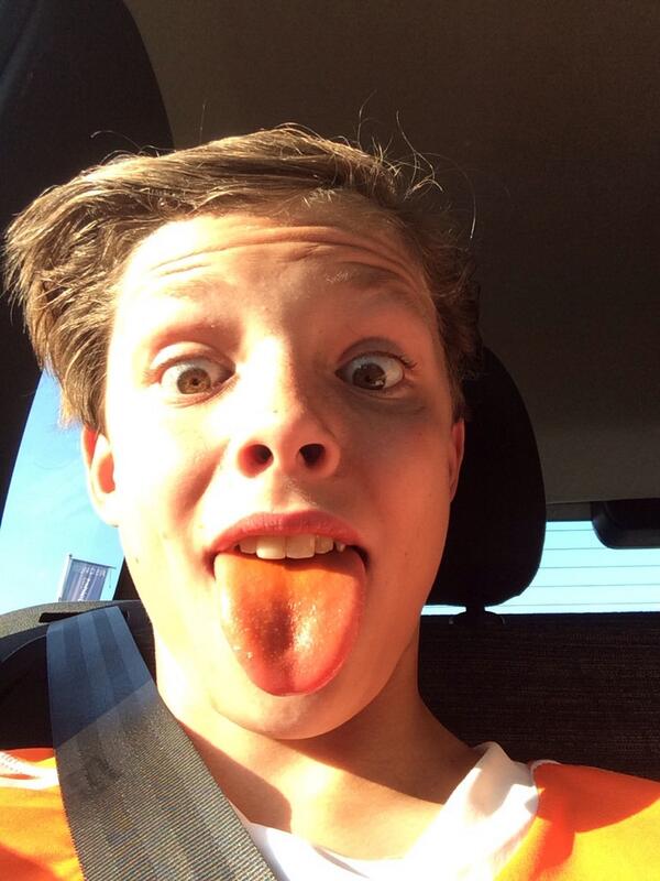 #alloranje de meest oranje tong ooit
