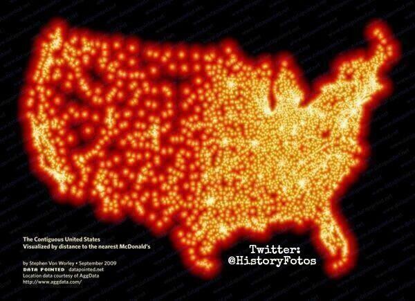 HistoryFotos's tweet photo. Mapa de EEUU; cada punto naranja es un McDonald's. http://t.co/CFpbZCsjHX