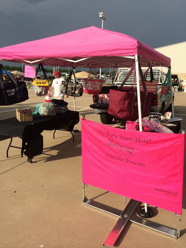 PowersChas's tweet photo. Jennifer Powers using her Shadymate as a sign to attract people to her booth to make $$$ http://t.co/Xyitt1ddVq