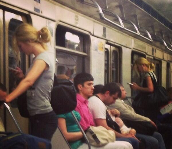 scoopix's tweet photo. ui "@sbadsgood: There seems to be a glitch in the matrix ... http://t.co/XRxWxxezYP"
