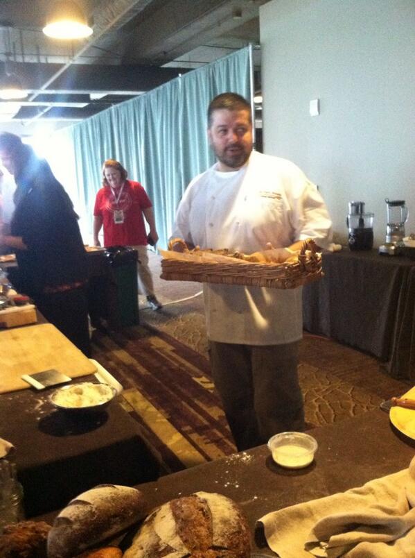 jennoblekelly's tweet image. Lionel @lafarmcary gives props to @Carolina_Ground&apos;s  #NCwheat @ATLFoodAndWine #breadbakingclass #AFWF14 #localflour