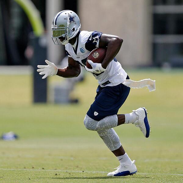 dez bryant cleats