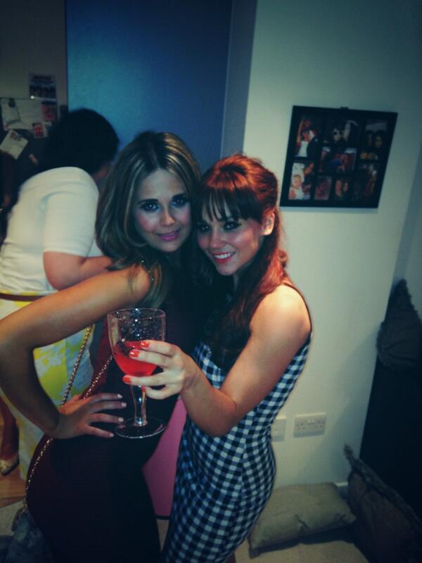 jenniferconnor4's tweet photo. @Dannii_Ryan 👯💃😚 http://t.co/Vphc9G7lp0