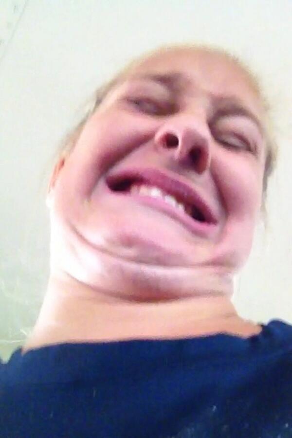 chloekaiser17's tweet photo. 4 days of school got halle going crazeyyy http://t.co/ThU9wtzsDZ