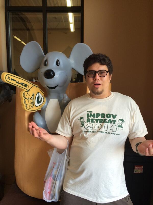 LeahMuppet's tweet photo. @raymondstagram we found you guys! #mouse #cheesecastle #tir2014 #gablesup http://t.co/j26dTE6fLs