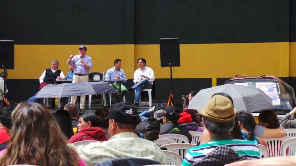 PachoSantosC's tweet image. Para nosotros la capital si es importante y si tenemos propuestas claras
#ZuluagaPresidente
#Bogotá
#LaCandelaria