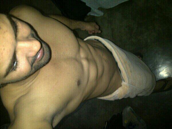 Austin8153Steve's tweet photo. Y esteban se va a bañar http://t.co/e9uXttAyjU