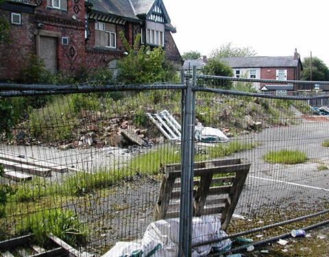 Northenden Forum (@nnforum) on Twitter photo We want to meet the owners of absentee landlords of buildings blighting our environment  tiny.cc/6qvrgx We want to meet the owners of absentee landlords of buildings blighting our environment  tiny.cc/6qvrgx