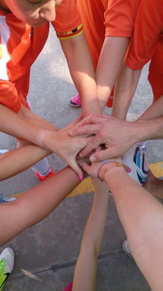 wenguil's tweet photo. @Bertacobu @RaquelSauras @iria87 @torrinhasValliB 1,2,3Torrinhas !!!!!!!!!#creokyanovemosmásanuestroculitopreferido http://t.co/3QmhOlMOPZ
