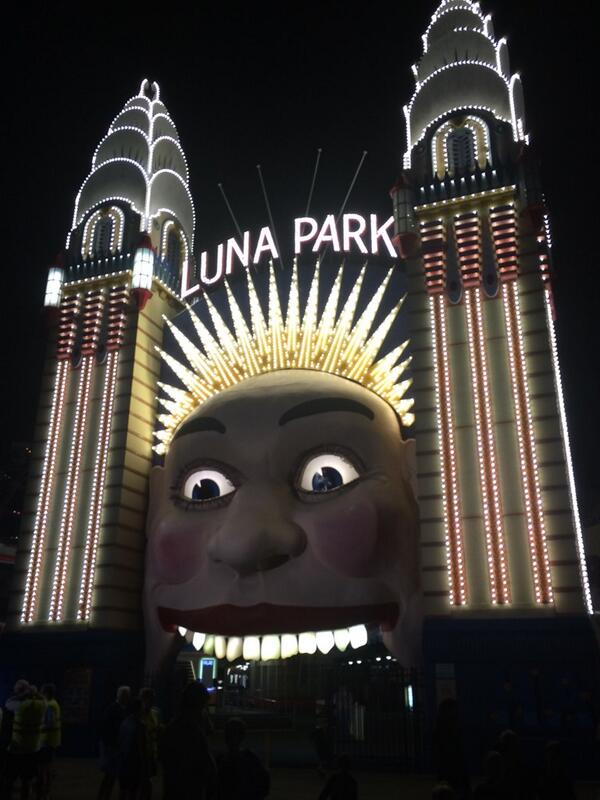 ecosse88's tweet photo. Vivid light show in Sydney http://t.co/AdSreGtedL