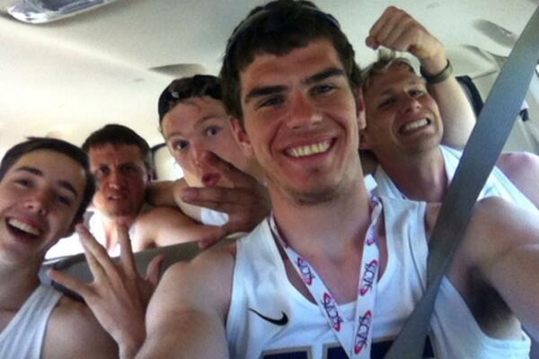 MarcusBooyah's tweet photo. What an awesome day, #NATIONALCHAMPIONS! #TENEYCK #HUSKIES #WOOF #GRIT #BOWDOWN #2014 #SELFIE #ROOKIES #TAG http://t.co/RKqKGBNOlW