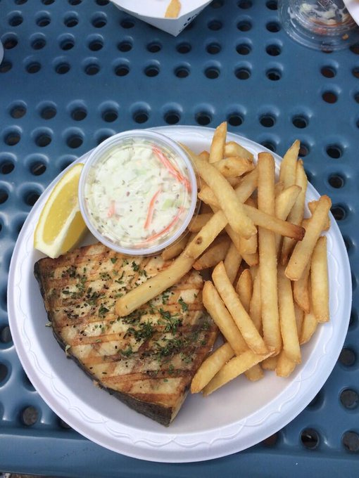 Dinner time 😍 http://t.co/gc68TVsQ3k<a href="/tag/swoon"class="tags"><span>#swoon</span></a>