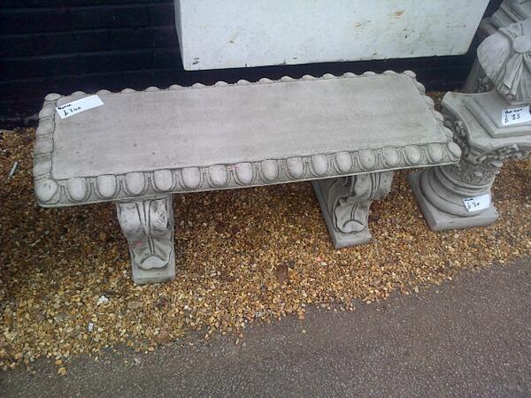 fisk12's tweet photo. Beautiful bench! £100 http://t.co/EoiEdEF2jq