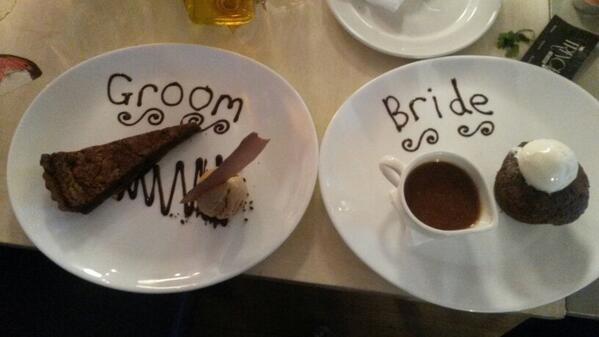 Sor_May's tweet photo. Love the little surprise dessert ftom @bourbonatqueens http://t.co/t0sxnXN7QN