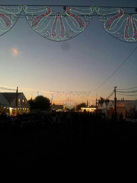 Bono_que's tweet photo. La feria de Cáceres toca a su fin. Próximo detino Badajoz. No vemos en  @5PinoShow. Wachu wachu!! http://t.co/RKz7Tu1TOX
